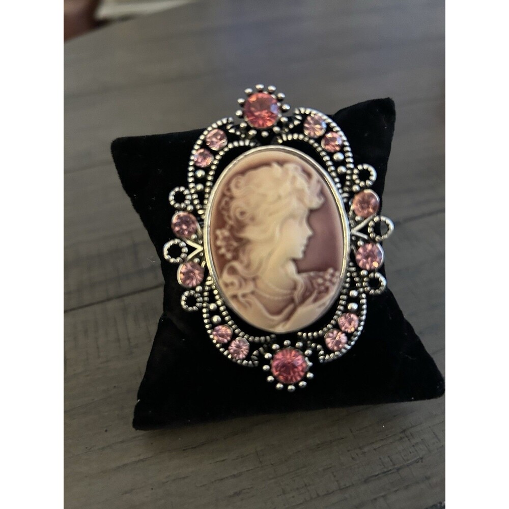Vintage Cameo Brooch On Silver Filigree With Pink Rhinestones
